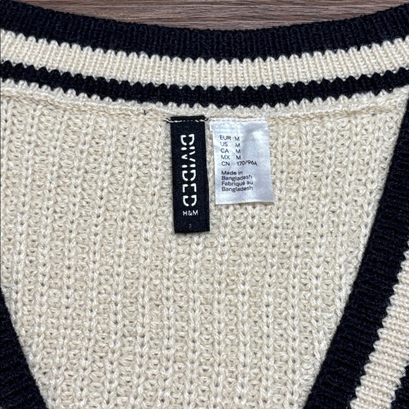 H&M Beige and Black Knit Sweater Vest - Picture 2 of 6